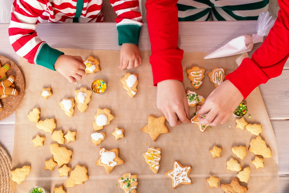 MINI CHEFS:BISCOITOS RECHEADOS E DECORADOS - 2025.32.14