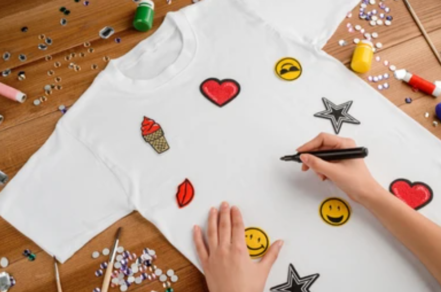 TÉCNICAS DE CUSTOMIZAÇÃO DE CAMISETAS - 2026.32.7